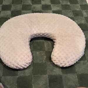 Soft Dot-Textured Nursing Pillow Cover in cream